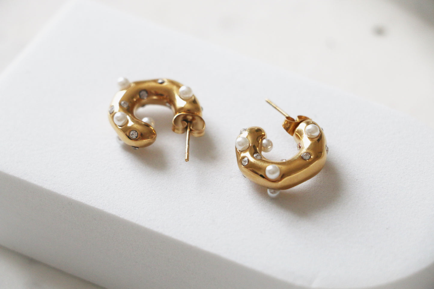 Serene Pearl Hoops